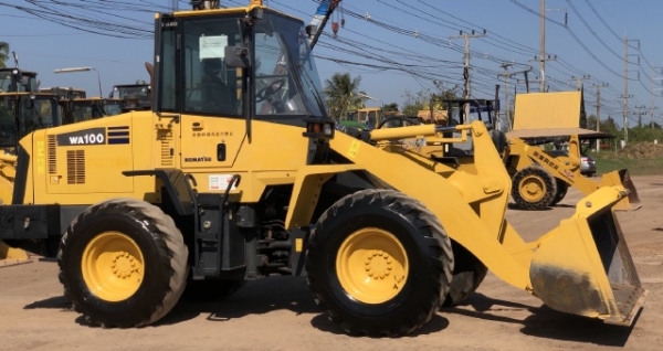 ขายรถตักล้อยาง KOMATSU WA100-5 นำเข้าเองจากญี่ปุ่น สภาพสวยพร้อมใช้งาน มีVDOการทำงานครับ