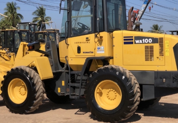 ขายรถตักล้อยาง KOMATSU WA100-5 นำเข้าเองจากญี่ปุ่น สภาพสวยพร้อมใช้งาน มีVDOการทำงานครับ