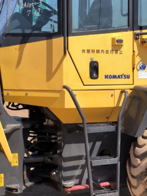 ขายรถตักล้อยาง KOMATSU WA100-5 นำเข้าเองจากญี่ปุ่น สภาพสวยพร้อมใช้งาน มีVDOการทำงานครับ