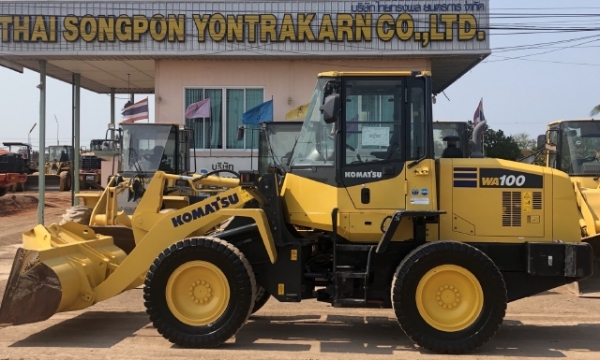 ขายรถตักล้อยาง KOMATSU WA100-7 ปี 2017 นำเข้าจากญี่ปุ่น สภาพสวยพร้อมใช้งาน มีVDOการทำงานครับ