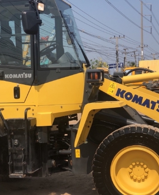 ขายรถตักล้อยาง KOMATSU WA100-7 ปี 2017 นำเข้าจากญี่ปุ่น สภาพสวยพร้อมใช้งาน มีVDOการทำงานครับ