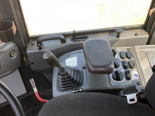 ขายรถตักล้อยาง KOMATSU WA150-6 ปี 2014 นำเข้าเองจากญี่ปุ่น สภาพสวยพร้อมใช้ มีVDOการทำงานครับ