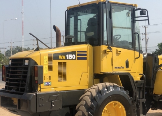 ขายรถตักล้อยาง KOMATSU WA150-6 ปี 2014 นำเข้าเองจากญี่ปุ่น สภาพสวยพร้อมใช้ มีVDOการทำงานครับ