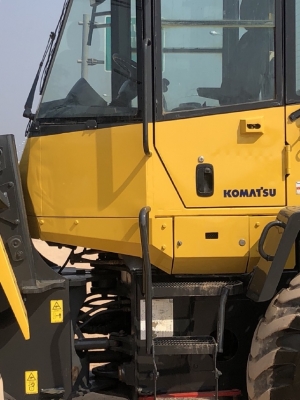 ขายรถตักล้อยาง KOMATSU WA150-6 ปี 2014 นำเข้าเองจากญี่ปุ่น สภาพสวยพร้อมใช้ มีVDOการทำงานครับ