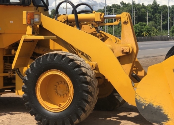 ขายรถตักล้อยาง KOMATSU WA200-1 นำเข้าเองจากญี่ปุ่น สภาพสวยพร้อมใช้ มีVDOการทำงานครับ