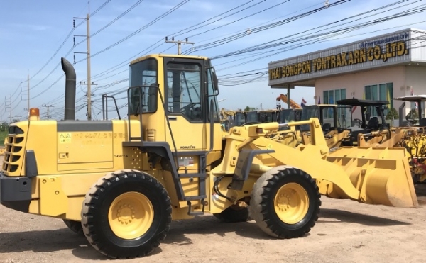 ขายรถตักล้อยาง KOMATSU WA200-3E แขนยาวพิเศษ รถนอกนำเข้าจากญี่ปุ่น สภาพสวยพร้อมใช้ มีVDOการทำงานครับ