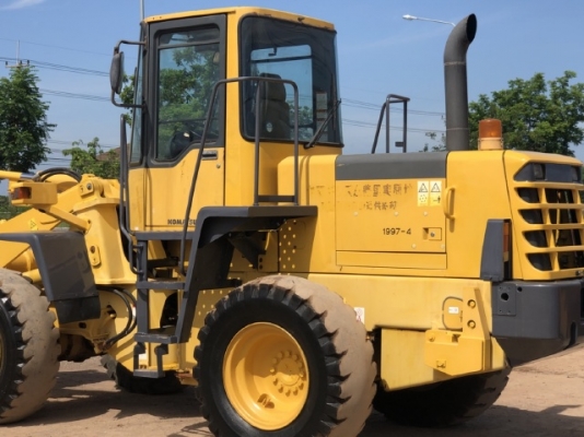 ขายรถตักล้อยาง KOMATSU WA200-3E แขนยาวพิเศษ รถนอกนำเข้าจากญี่ปุ่น สภาพสวยพร้อมใช้ มีVDOการทำงานครับ
