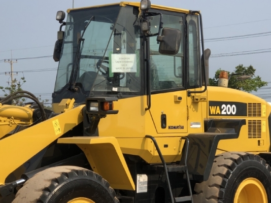 ขายรถตักล้อยาง KOMATSU WA200-6 ปี 2014 นำเข้าเองจากญี่ปุ่น สภาพสวยพร้อมใช้งาน มีVDOการทำงานครับ