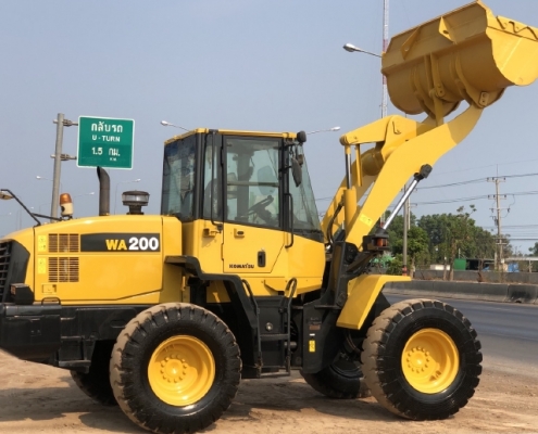 ขายรถตักล้อยาง KOMATSU WA200-6 ปี 2014 นำเข้าเองจากญี่ปุ่น สภาพสวยพร้อมใช้งาน มีVDOการทำงานครับ