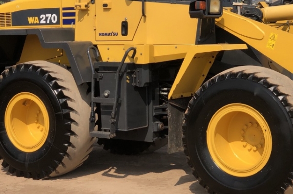 ขายรถตักล้อยาง KOMATSU WA270-6 ปี 2012 แขนยาวพิเศษ นำเข้าเองจากญี่ปุ่น มีVDOการทำงานครับ
