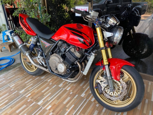 CB400 Super4 VersionR สภาพหล่อๆ ทะเบียนโอน ภาษี64 CB400 Super4 VersionR สภาพหล่อๆ ทะเบียนโอน ภาษี64