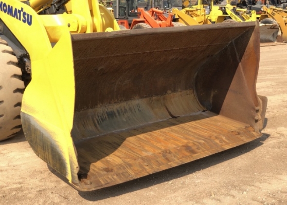 ขายรถตักล้อยาง KOMATSU WA320-7 ปี 2015 นำเข้าเองจากญี่ปุ่น สภาพสวยพร้อมใช้ มีVDOการทำงานครับ