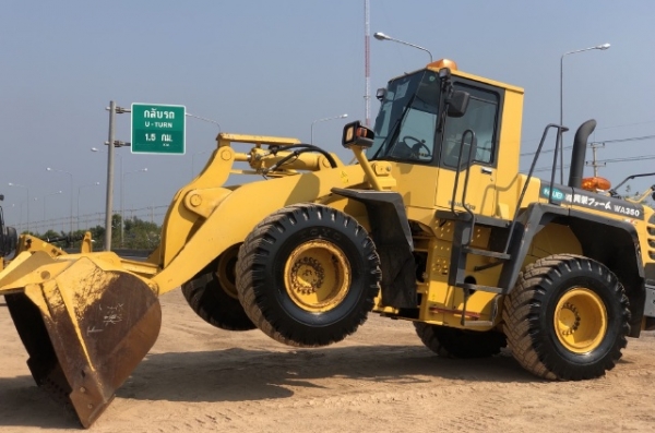ขายรถตักล้อยาง KOMATSU WA350-3 นำเข้าเองจากญี่ปุ่น สภาพสวยพร้อมใช้งาน มีVDOการทำงานครับ