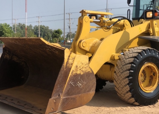 ขายรถตักล้อยาง KOMATSU WA350-3 นำเข้าเองจากญี่ปุ่น สภาพสวยพร้อมใช้งาน มีVDOการทำงานครับ