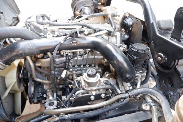 6 ล้อ ISUZU FRR 210 แรง กระบะดั้ม สามมิตร ปี 56 ไมล์ 170,000 สภาพพร้อมใช้ ยางดี สีหัวเดิม กระบะเก็บส