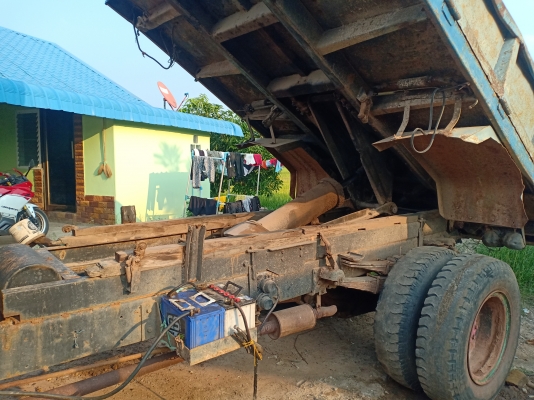 ขายดั้ม ISUZU หน้ายาว พร้อมใช้ เอกสาร พร้อมชุดโอน