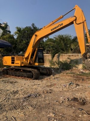 KOMATSU PC200-6 ช่วงล่างเต็ม เอกสารซื้อขาย สภาพสวยพร้อมใช้งาน