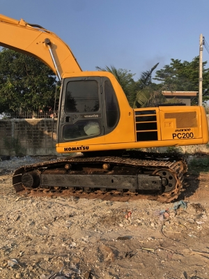 KOMATSU PC200-6 ไฟฟ้าตัด ช่วงล่างเต็ม เอกสารซื้อขาย สภาพสวย