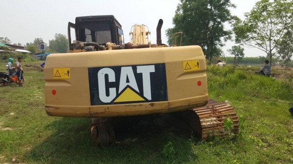 ขายตามสภาพ แบคโฮ CAT 320 V.2 ตัวเดินเสีย 1 ข้าง เครื่องเดิม ปั้มดี ไม่มีไฟฟ้า เอกสารใบซื้อขาย ราคาต่อรองได้ครับ ขายตามสภาพ แบคโฮ CAT 320 V.2 ตัวเดินเสีย 1 ข้าง เครื่องเดิม ปั้มดี ไม่มีไฟฟ้า เอกสารใบซื้อขาย ราคาต่อรองได้ครับ