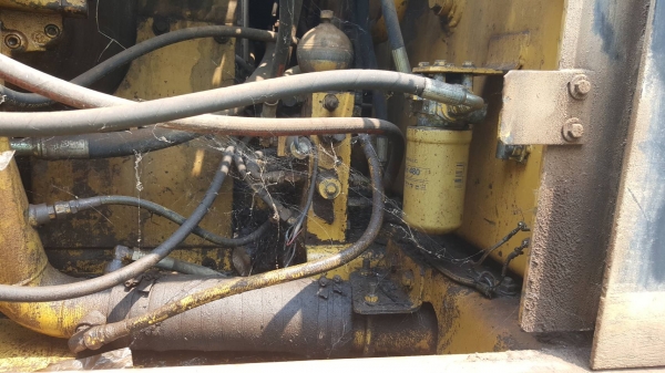 ขายตามสภาพ แบคโฮ CAT 320 V.2 ตัวเดินเสีย 1 ข้าง เครื่องเดิม ปั้มดี ไม่มีไฟฟ้า เอกสารใบซื้อขาย ราคาต่อรองได้ครับ ขายตามสภาพ แบคโฮ CAT 320 V.2 ตัวเดินเสีย 1 ข้าง เครื่องเดิม ปั้มดี ไม่มีไฟฟ้า เอกสารใบซื้อขาย ราคาต่อรองได้ครับ