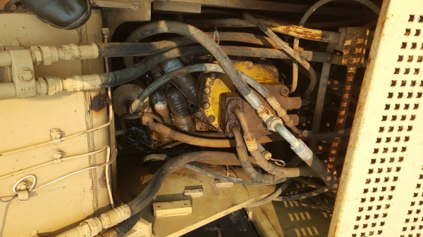 ขายตามสภาพ แบคโฮ CAT 320 V.2 ตัวเดินเสีย 1 ข้าง เครื่องเดิม ปั้มดี ไม่มีไฟฟ้า เอกสารใบซื้อขาย ราคาต่อรองได้ครับ ขายตามสภาพ แบคโฮ CAT 320 V.2 ตัวเดินเสีย 1 ข้าง เครื่องเดิม ปั้มดี ไม่มีไฟฟ้า เอกสารใบซื้อขาย ราคาต่อรองได้ครับ