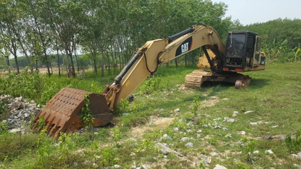 ขายตามสภาพ แบคโฮ CAT 320 V.2 ตัวเดินเสีย 1 ข้าง เครื่องเดิม ปั้มดี ไม่มีไฟฟ้า เอกสารใบซื้อขาย ราคาต่อรองได้ครับ ขายตามสภาพ แบคโฮ CAT 320 V.2 ตัวเดินเสีย 1 ข้าง เครื่องเดิม ปั้มดี ไม่มีไฟฟ้า เอกสารใบซื้อขาย ราคาต่อรองได้ครับ