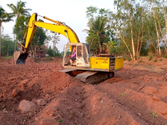 ขายแมคโคร SK200 Mark 2 ราคา300000 ขายแมคโคร SK200 Mark 2 ราคา300000