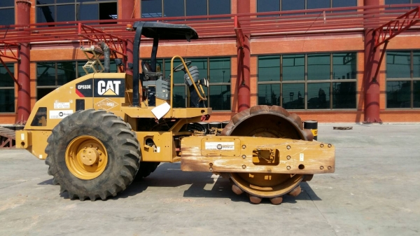 รถบดล้อหนามขนาด 10 ตัน ,CATERPILLAR,CP533E รถบดล้อหนามขนาด 10 ตัน ,CATERPILLAR,CP533E
