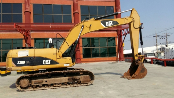 ขายรถขุดขนาด 20 ตัน CATERPILLAR,320D GC