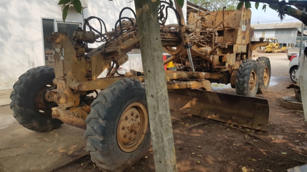 ขายรถเกรด KOMATSU GD31 ระบบไฮดอลิค
