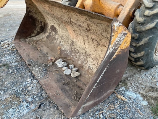 ขาย 159,000 รถตักล้อยาง 2 เพลา KOMATSU JH60 เครื่องดี เกียร์ดี สภาพจอด ติดทำงานได้ สนใจดูรถ ที่ จังห