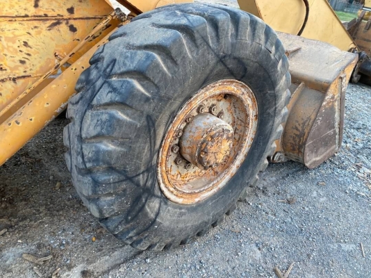 ขาย 159,000 รถตักล้อยาง 2 เพลา KOMATSU JH60 เครื่องดี เกียร์ดี สภาพจอด ติดทำงานได้ สนใจดูรถ ที่ จังห