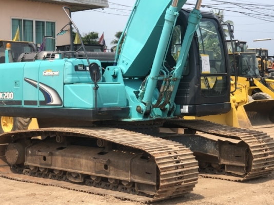 ขายรถขุด KOBELCO SK200 MARK 8 ปี 2009 นำเข้าเองจากญี่ปุ่น สภาพสวยพร้อมใช้งาน มีVDOการทำงานครับ
