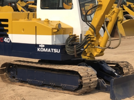ขายรถขุด KOMATSU PC40 นำเข้าจากญี่ปุ่น สภาพสวยพร้อมใช้งาน มีVDOการทำงานครับ