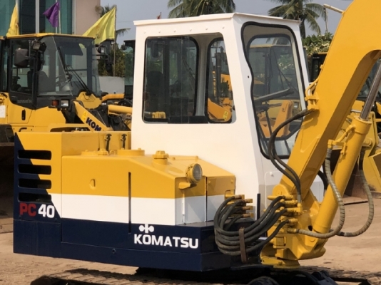 ขายรถขุด KOMATSU PC40 นำเข้าจากญี่ปุ่น สภาพสวยพร้อมใช้งาน มีVDOการทำงานครับ
