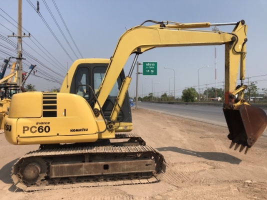 ขายรถขุด KOMATSU PC60-7 นำเข้าเองจากญี่ปุ่น สภาพสวยพร้อมใช้งาน มีVDOการทำงานครับ