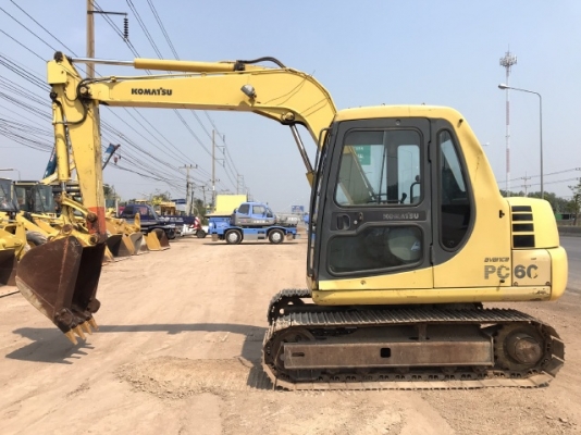 ขายรถขุด KOMATSU PC60-7 นำเข้าเองจากญี่ปุ่น สภาพสวยพร้อมใช้งาน มีVDOการทำงานครับ ขายรถขุด KOMATSU PC60-7 นำเข้าเองจากญี่ปุ่น สภาพสวยพร้อมใช้งาน มีVDOการทำงานครับ