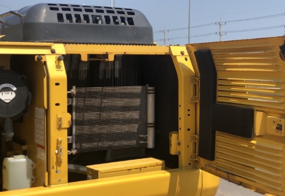 ขายรถขุด KOMATSU PC200-8 นำเข้าเองจากญี่ปุ่น สภาพสวยพร้อมใช้งาน มีVDOการทำงานครับ ขายรถขุด KOMATSU PC200-8 นำเข้าเองจากญี่ปุ่น สภาพสวยพร้อมใช้งาน มีVDOการทำงานครับ