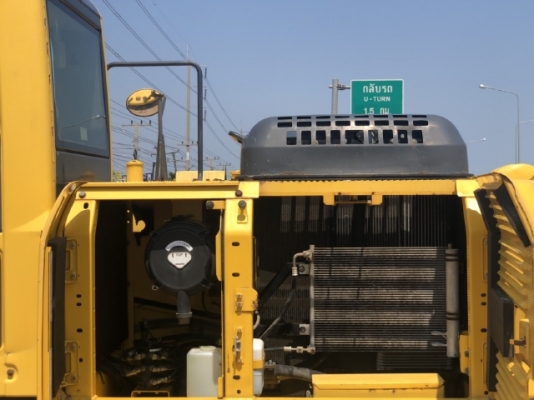 ขายรถขุด KOMATSU PC200-8 นำเข้าเองจากญี่ปุ่น สภาพสวยพร้อมใช้งาน มีVDOการทำงานครับ ขายรถขุด KOMATSU PC200-8 นำเข้าเองจากญี่ปุ่น สภาพสวยพร้อมใช้งาน มีVDOการทำงานครับ