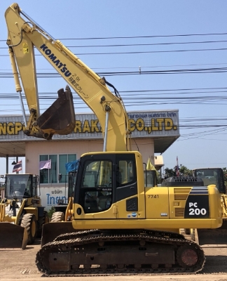ขายรถขุด KOMATSU PC200-8 นำเข้าเองจากญี่ปุ่น สภาพสวยพร้อมใช้งาน มีVDOการทำงานครับ