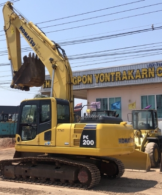 ขายรถขุด KOMATSU PC200-8 นำเข้าเองจากญี่ปุ่น สภาพสวยพร้อมใช้งาน มีVDOการทำงานครับ