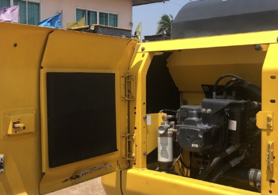 ขายรถขุด KOMATSU PC200-8 นำเข้าเองจากญี่ปุ่น สภาพสวยพร้อมใช้งาน มีVDOการทำงานครับ ขายรถขุด KOMATSU PC200-8 นำเข้าเองจากญี่ปุ่น สภาพสวยพร้อมใช้งาน มีVDOการทำงานครับ
