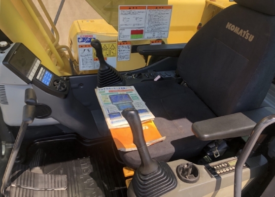 ขายรถขุด KOMATSU PC200-8 นำเข้าเองจากญี่ปุ่น สภาพสวยพร้อมใช้งาน มีVDOการทำงานครับ
