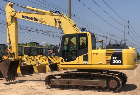 ขายรถขุด KOMATSU PC200-8 นำเข้าเองจากญี่ปุ่น สภาพสวยพร้อมใช้งาน มีVDOการทำงานครับ