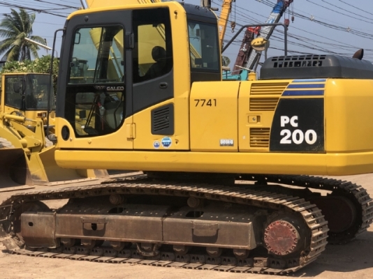 ขายรถขุด KOMATSU PC200-8 นำเข้าเองจากญี่ปุ่น สภาพสวยพร้อมใช้งาน มีVDOการทำงานครับ