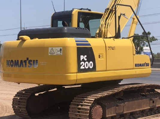 ขายรถขุด KOMATSU PC200-8 นำเข้าเองจากญี่ปุ่น สภาพสวยพร้อมใช้งาน มีVDOการทำงานครับ