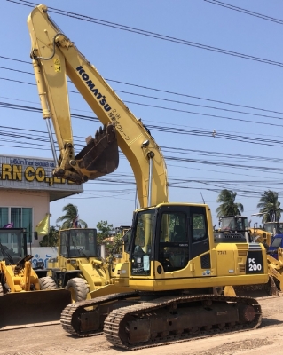 ขายรถขุด KOMATSU PC200-8 นำเข้าเองจากญี่ปุ่น สภาพสวยพร้อมใช้งาน มีVDOการทำงานครับ