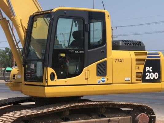 ขายรถขุด KOMATSU PC200-8 นำเข้าเองจากญี่ปุ่น สภาพสวยพร้อมใช้งาน มีVDOการทำงานครับ