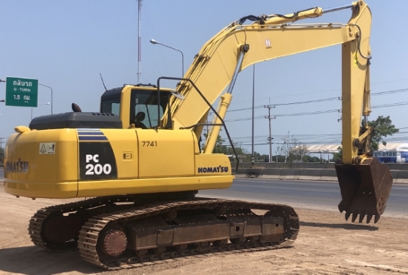ขายรถขุด KOMATSU PC200-8 นำเข้าเองจากญี่ปุ่น สภาพสวยพร้อมใช้งาน มีVDOการทำงานครับ