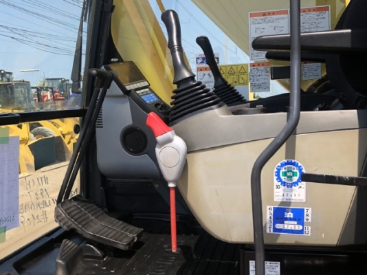 ขายรถขุด KOMATSU PC200-8 นำเข้าเองจากญี่ปุ่น สภาพสวยพร้อมใช้งาน มีVDOการทำงานครับ